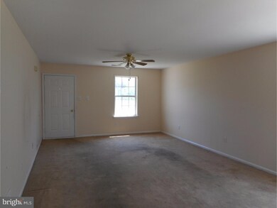 237 Lafayette Dr, Swedesboro, NJ 08085 - photo 2