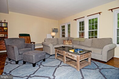 1675 Preston Rd, Alexandria, VA 22302 - photo 2