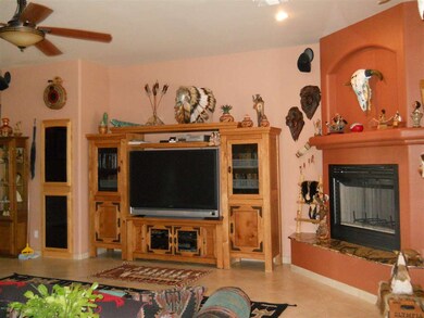 20840 W Cattle Iron Dr, Wickenburg, AZ 85390 - photo 2