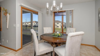 883 San Angelo Dr unit 3, Bismarck, ND 58504 - photo 7