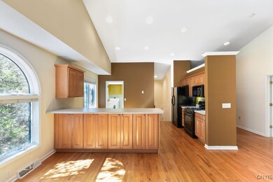 42 Nursery Ln, Syracuse, NY 13210 - photo 5