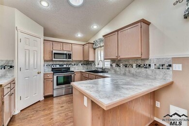 1401 Willow Creek Dr, Nampa, ID 83686 - photo 7