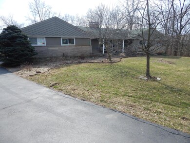 3945 Clime Rd, Columbus, OH 43228 - photo 4