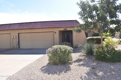 4901 E Magic Stone Dr, Phoenix, AZ 85044 - photo 2