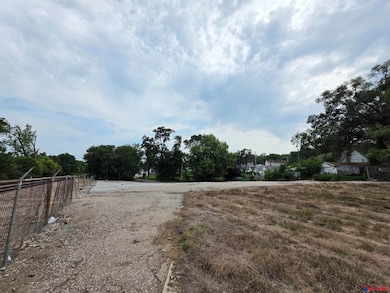 1211 S 5th St, Omaha, NE 68108 - photo 3