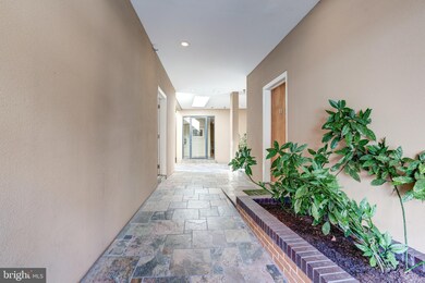 2360 Champlain St NW unit 1.2, Washington, DC 20009 - photo 2