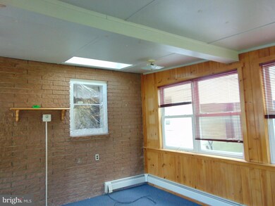 134 N Mill St, Saint Clair, PA 17970 - photo 5