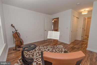 105 Timberbrook Ln unit 104, Gaithersburg, MD 20878 - photo 2