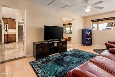 844 E Ruth Ave, Phoenix, AZ 85020 - photo 7