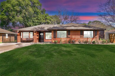 906 W 30th St, Houston, TX 77018 - photo 3