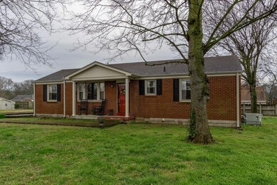 112 Darden Place, Columbia, TN 38401 - photo 2