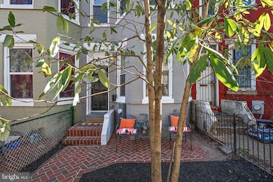 1323 1st St NW, Washington, DC 20001 - photo 3