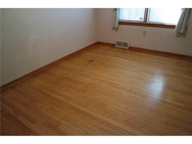 1005 Byland Dr, Beech Grove, IN 46107 - photo 5