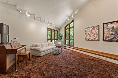 14370 State Road 23, Granger, IN 46530 - photo 6