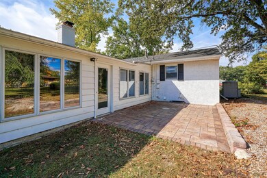 1000 Barberry Ln, Columbus, OH 43213 - photo 7