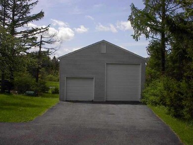 Parking Lot/Garage