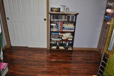 125 Evergreen-Bedroom 2