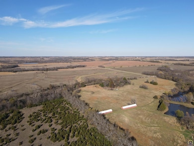 728 E Santa fe Ave, Burlingame, KS 66413 - photo 3