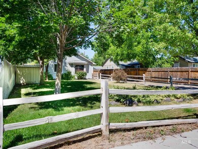 415 Fern St, Nampa, ID 83686 - photo 5