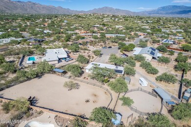 3725 N Tres Lomas-39