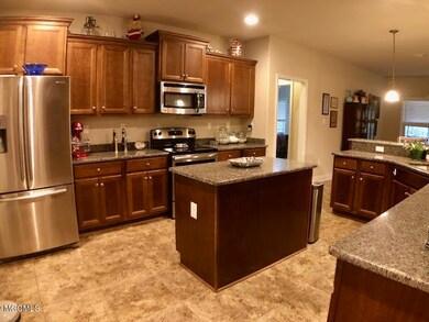 9051 River Birch Kitchen5