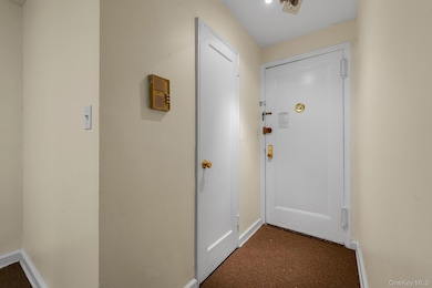 102-25 67th Rd unit 3C, Forest Hills, NY 11375 - photo 4