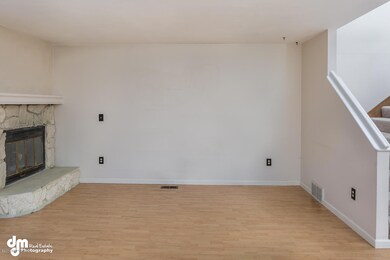 1728 Bellevue Lp Anchorage AK-large-012-