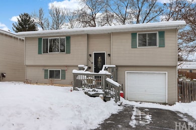 2808 Cherry Dr, Wonder Lake, IL 60097 - photo 2