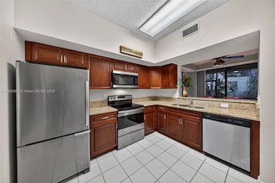 10541 NW 10th St unit A129, Plantation, FL 33322 - photo 3