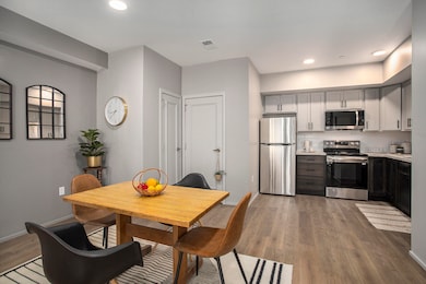 618 Southworth Terrace, Kalamazoo, MI 49048 - photo 4