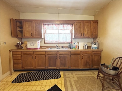 816 and 812 S Wisconsin Ave unit 816 and 812, Rice Lake, WI 54868 - photo 5