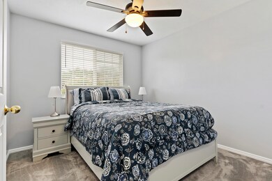004_Bedroom