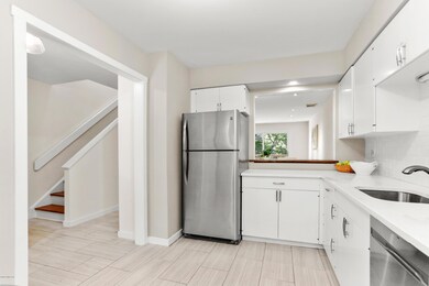 45 Ettl Ln unit 405, Greenwich, CT 06831 - photo 4