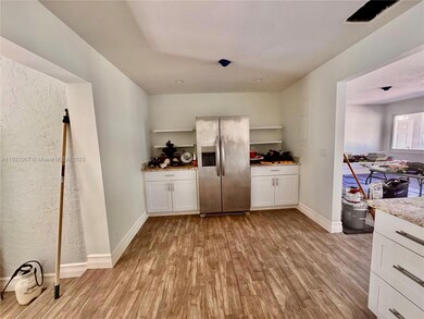 112 Milton St unit 114, Lantana, FL 33462 - photo 7