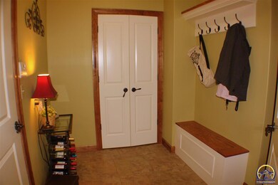 4409 SW Brandywine Ln, Topeka, KS 66610 - photo 7