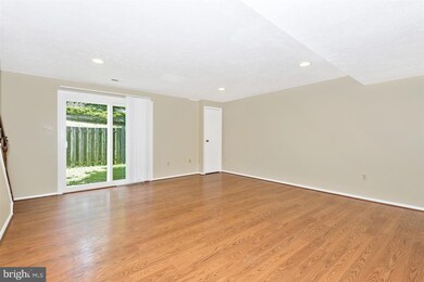 19601 Twinflower Cir, Germantown, MD 20876 - photo 7