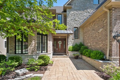 710 N Loomis St, Naperville, IL 60563 - photo 2