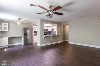 1714 Yardley Commons, Yardley, PA 19067 - photo 5