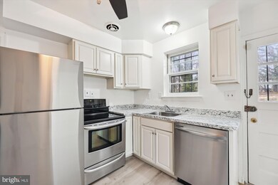 2106 Iverson St, Temple Hills, MD 20748 - photo 5