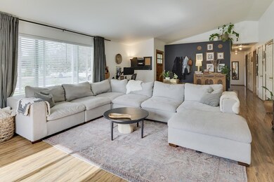 6-web-or-mls-3068 SW Volcano Cir, Redmon