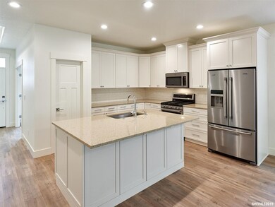 2509 N Lydia Loop, Hubbard, OR 97032 - photo 4