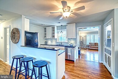 4102 Poplar St, Fairfax, VA 22030 - photo 6