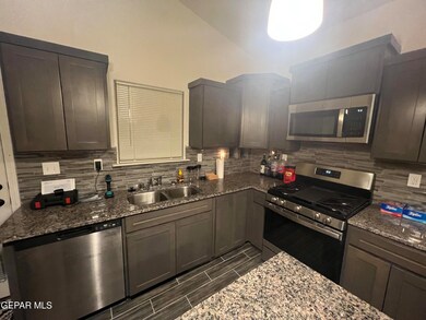 13538 Harbottle St, El Paso, TX 79928 - photo 4