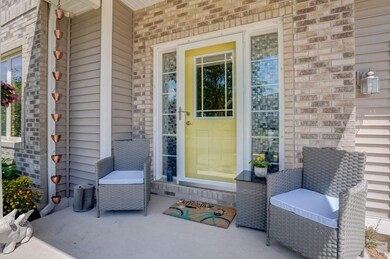 5252 Stoneman Dr, Fitchburg, WI 53711 - photo 3