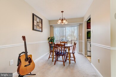 6820 Littlewood Ct, Sykesville, MD 21784 - photo 5