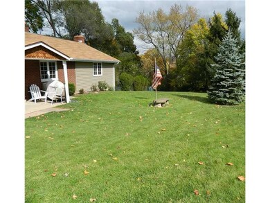 Yard/Garden. Front Yard