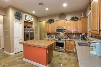 Night-Kitchen2