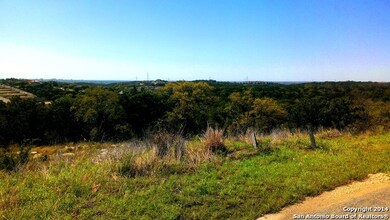 8406 Terra Mont Way, San Antonio, TX 78255 - photo 6