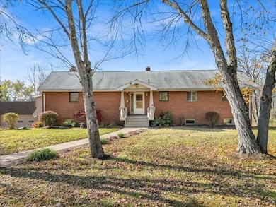 305 Twist Run Rd, Endicott, NY 13760 - photo 4