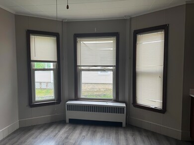 Dining rm - Level 1